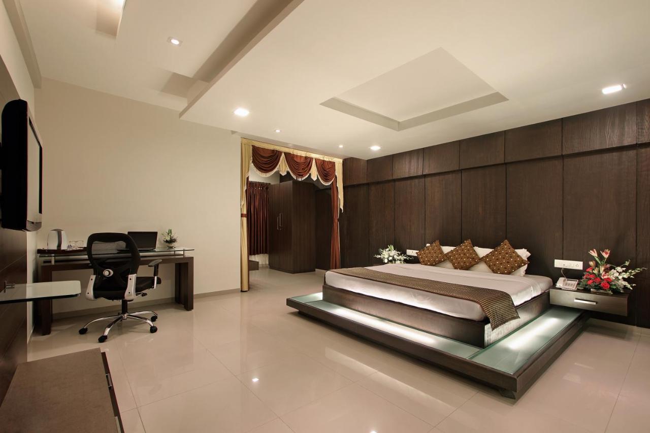 Prakruti Resort Vadodara Extérieur photo